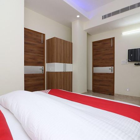 Hotel O The Grand Palace Ghaziabad Eksteriør billede