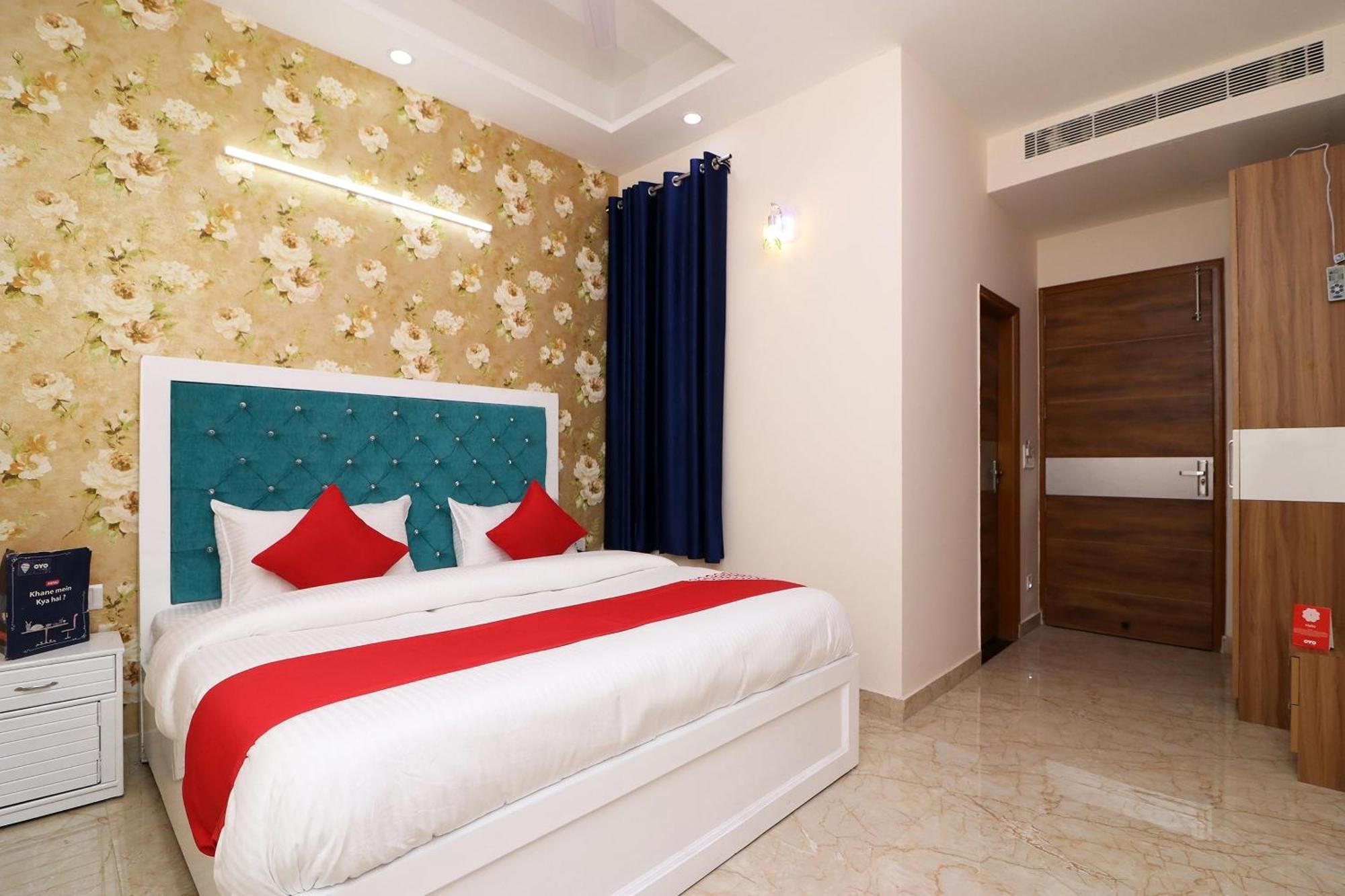 Hotel O The Grand Palace Ghaziabad Eksteriør billede